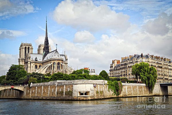 Wall Art - Photograph - Notre Dame De Paris by Elena Elisseeva