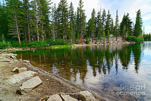 Wall Art - Photograph - A Very Tranquil View Of Twin Lakes In Mammoth Lakes California by Jamie Pham
