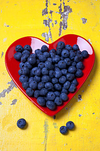 Wall Art - Photograph - Red Heart Plate With Blueberries by Garry Gay