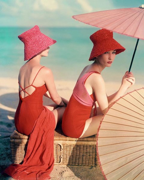 Wall Art - Photograph - Models At A Beach by Louise Dahl-Wolfe