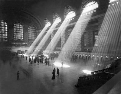 Wall Art - Photograph - Grand Central Station Sunbeams by Underwood Archives