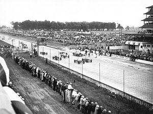Wall Art - Photograph - Indy 500 Auto Race by Underwood Archives