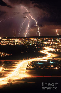 Wall Art - Photograph - Lightning Storm by Kent Wood and Photo Researchers